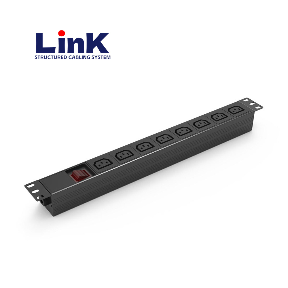 Unité de distribution d'alimentation Low-profile Slim Compact PDU pour une utilisation en réseau